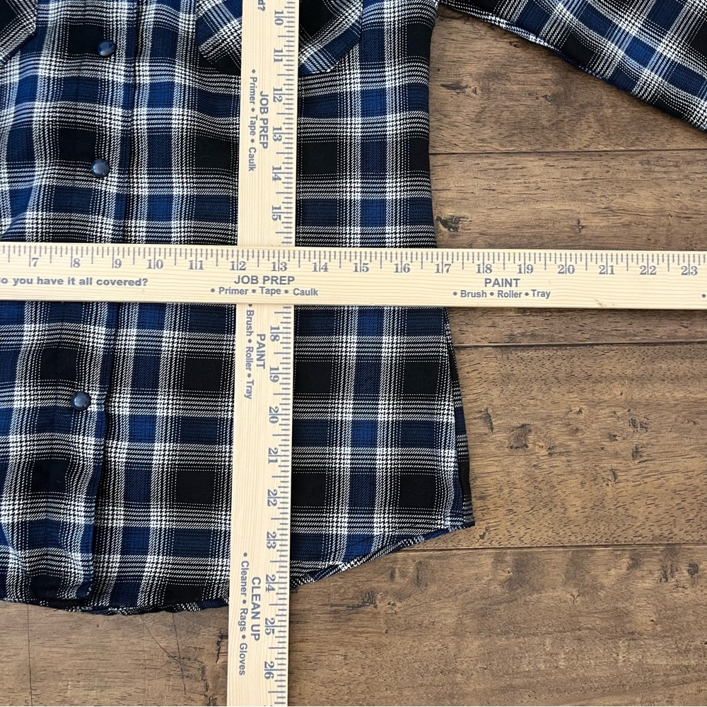 Woman’s Performance Machine Striped Flannel - image 4